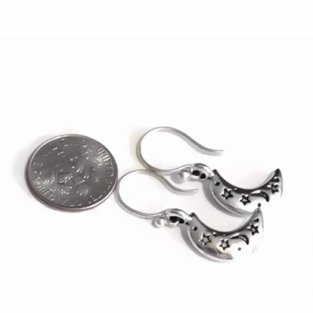 ****Donated***HANDMADE Crescent Moon Dangling Silver Earrings - Picture 4 of 5